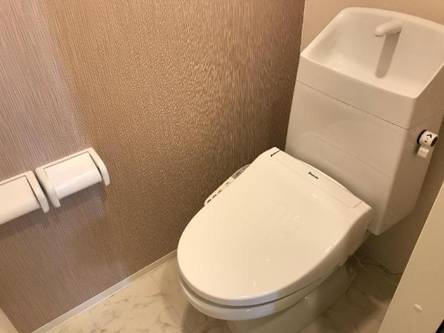 トイレ　シャワー付トイレ