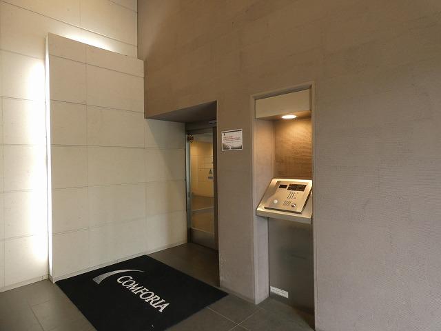 エントランス　エントランス
