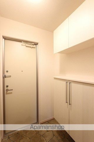 エクセルヒルズの玄関写真