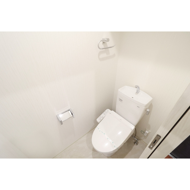 トイレ　コンパクトで使いやすいトイレです