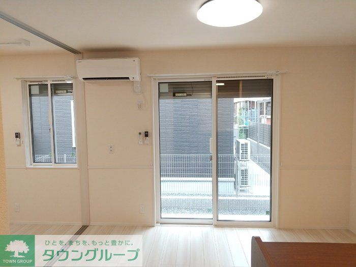 ブリーズ六条の居間写真