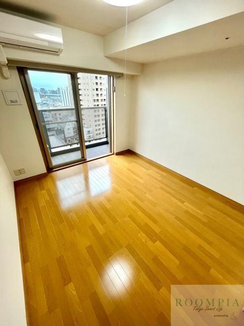 レジディア蒲田の居間写真