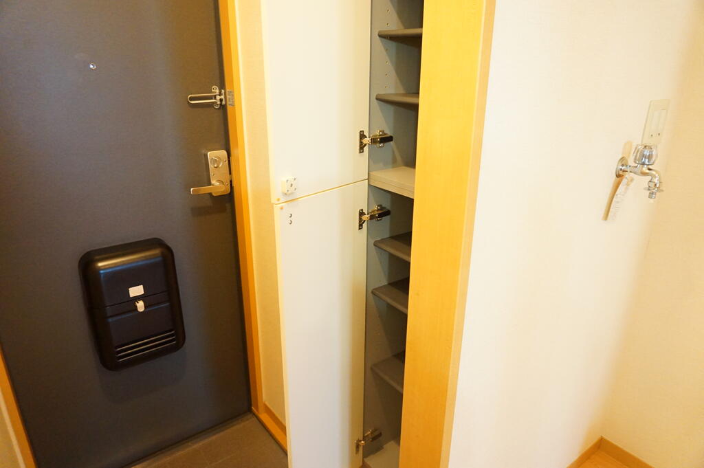 玄関　シューズボックス☆