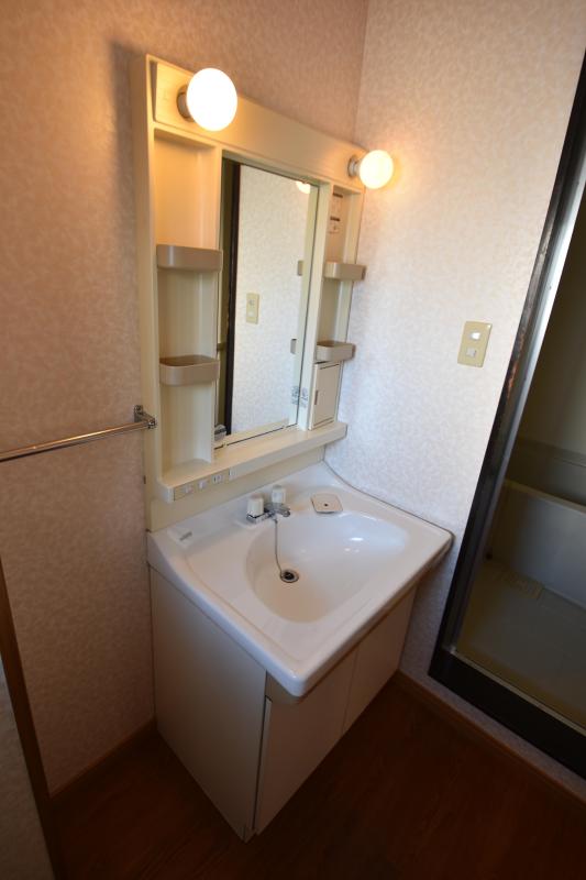 洗面設備　＊洗面所＊