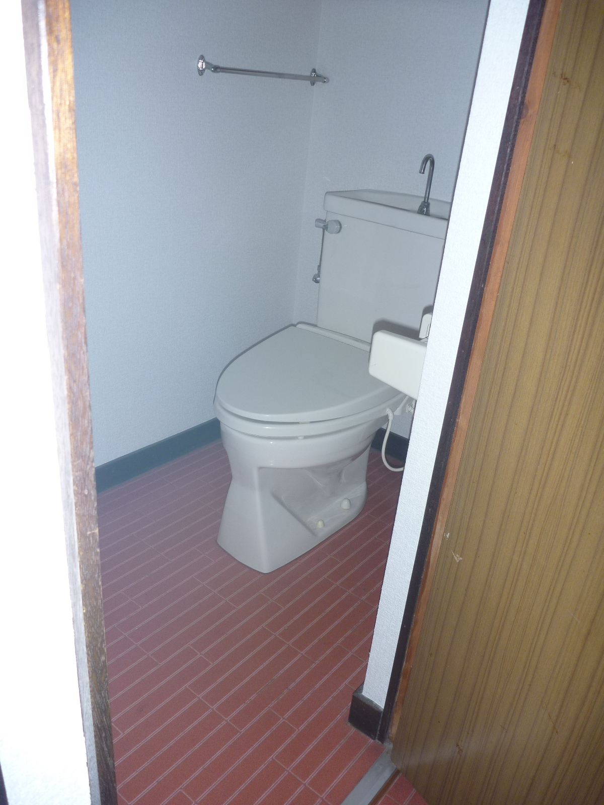 ＪＲ信越本線 北長岡駅 徒歩15分 2階建 築58年のトイレ写真