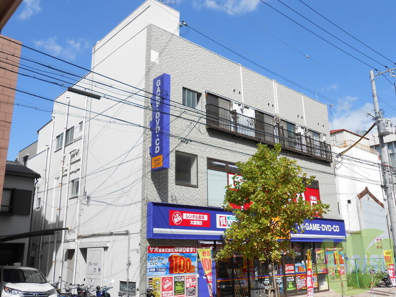 建物外観　生活利便施設が身近に整う便利なロケーション