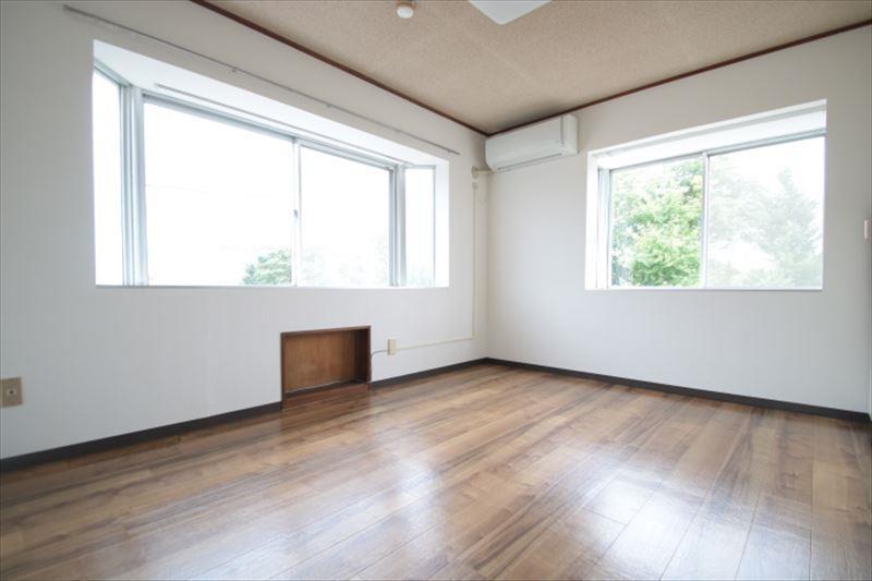 居室・リビング　エアコン付き！