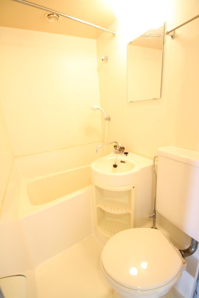 バス・シャワールーム　清潔感あるユニットバス★