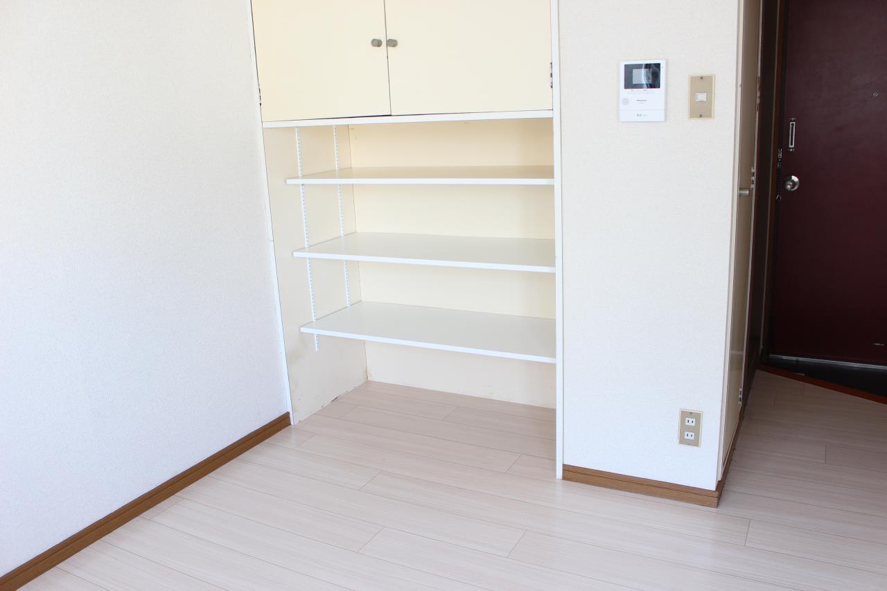 収納　可動式ラック付き(お部屋によって仕様が違います)