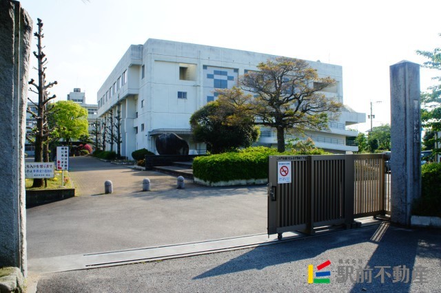 中学校　夜須中学校（中学校）まで400m