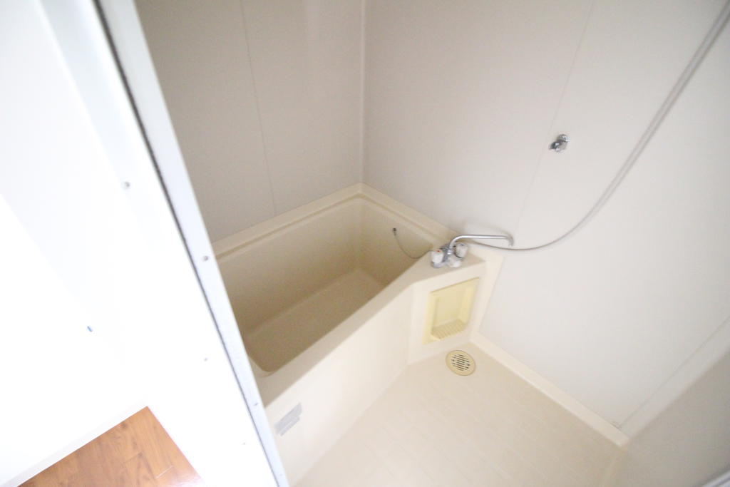 バス・シャワールーム　浴室です♪