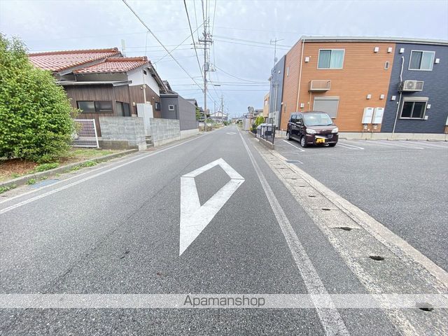 その他　前面道路（その他）まで0m