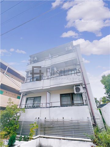 京都市左京区下鴨松ノ木町のマンションの建物外観