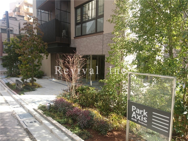 その他共有部分　敷地内には緑が多く配置されております