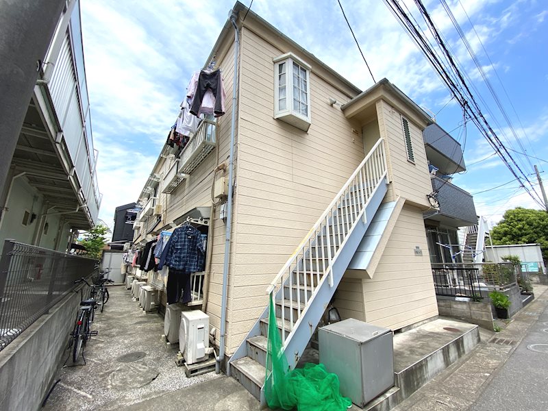 小島ハイツの建物外観