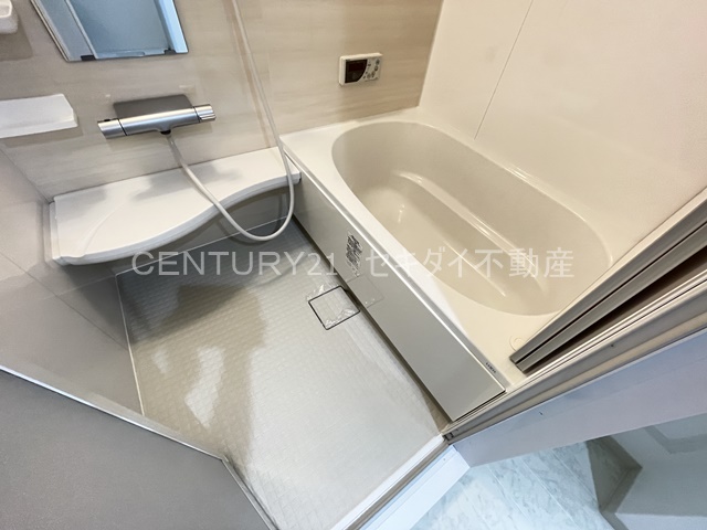 バス・シャワールーム　バスルーム