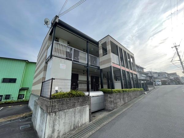 【レオパレスさくらの建物外観】