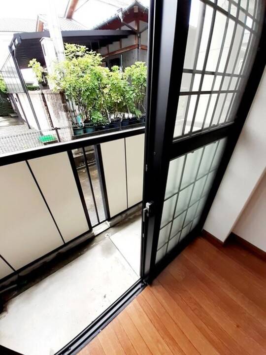 バルコニー　バルコニー