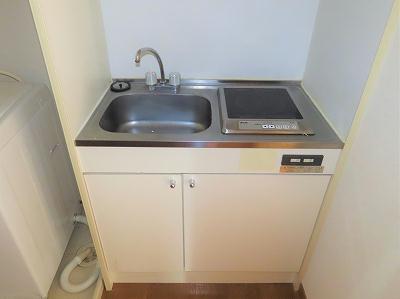 キッチン　1口の電気コンロまたはIHコンロとなります