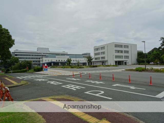 大学・短大　浜松医科大学事務局人事課（大学・短大）まで541m