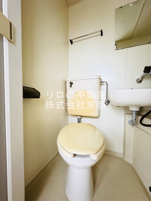 トイレ　清潔感ある洋式トイレです☆お掃除も楽々です！！