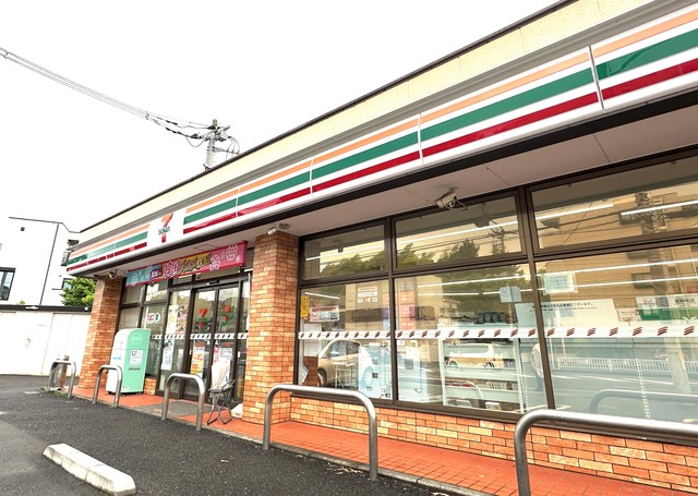 コンビニ　セブンイレブン横浜上中里町店（コンビニ）まで487m