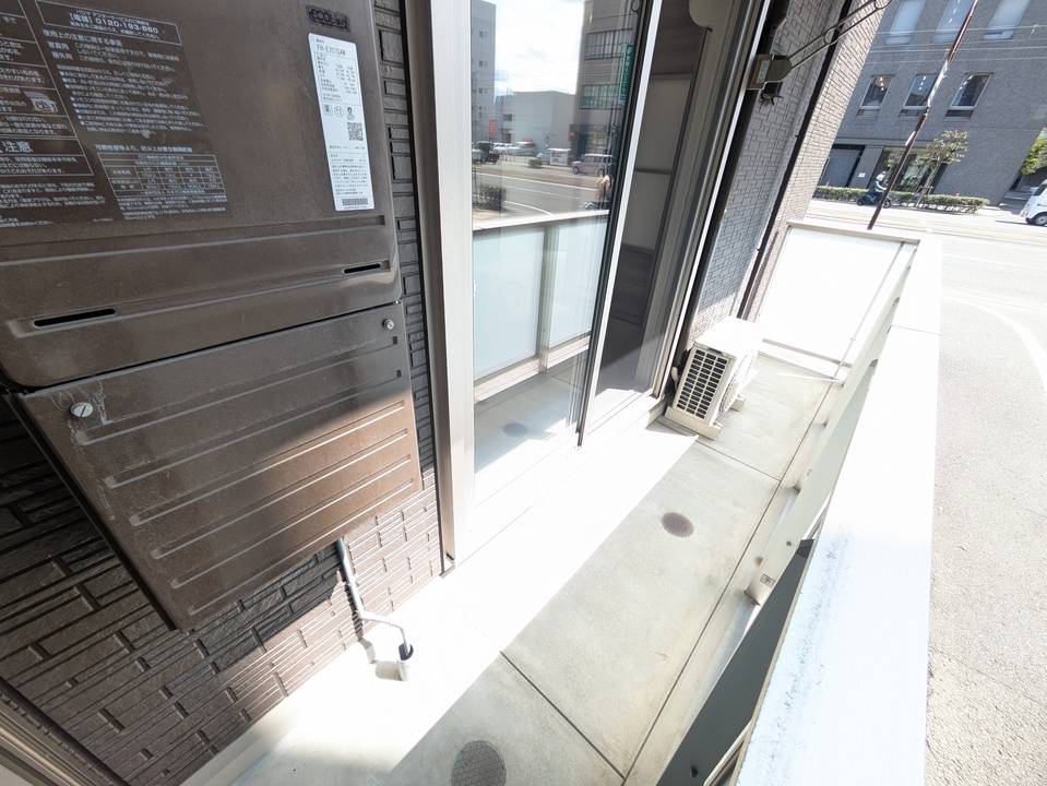 バルコニー　バルコニー