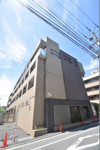 大田区羽田のマンションの建物外観