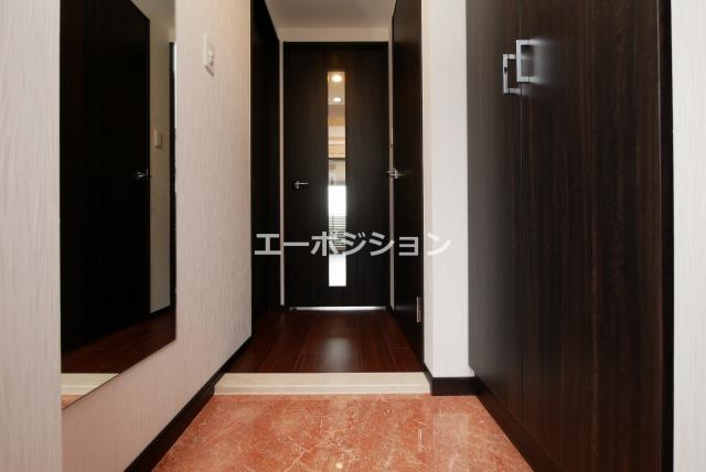 玄関　プレジオ恵美須