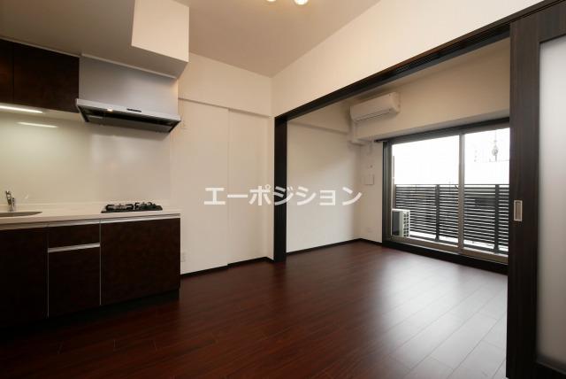 居室・リビング　プレジオ恵美須