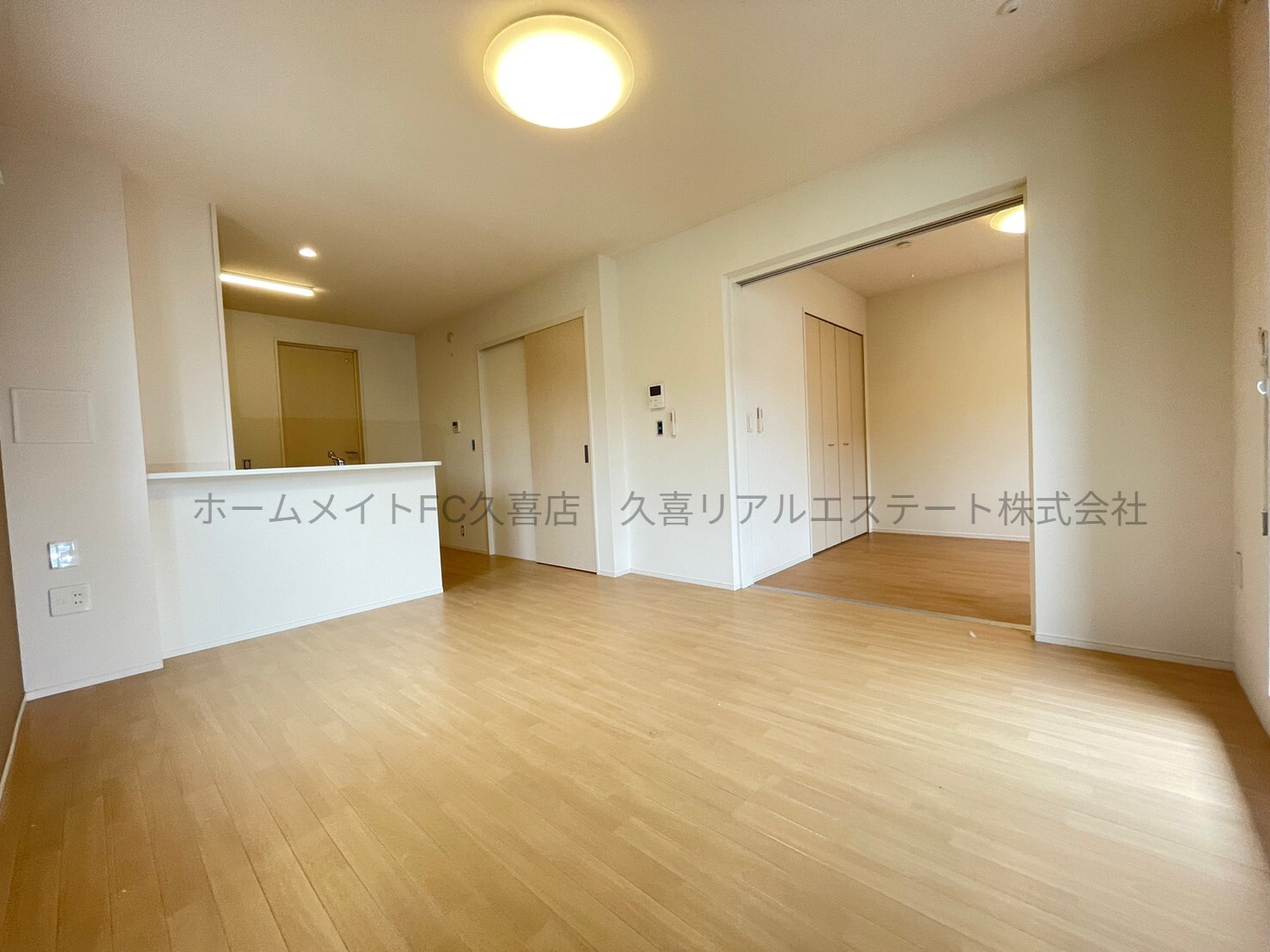 居室・リビング　同建物別号室