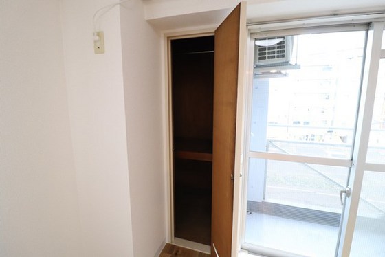 収納　※別号室の写真になります。