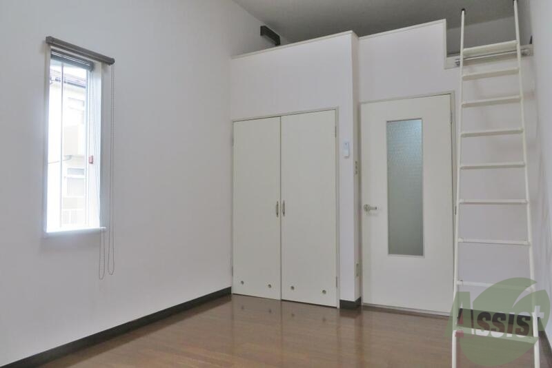 その他部屋・スペース　階段を上がるとその先には、、、後程公開します。