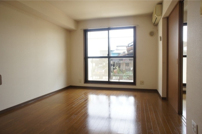 居室・リビング　図面と現状に相違がある場合には現状を優先