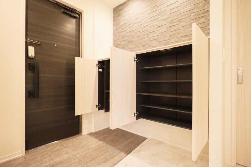 玄関　図面と現状に相違がある場合には現状を優先