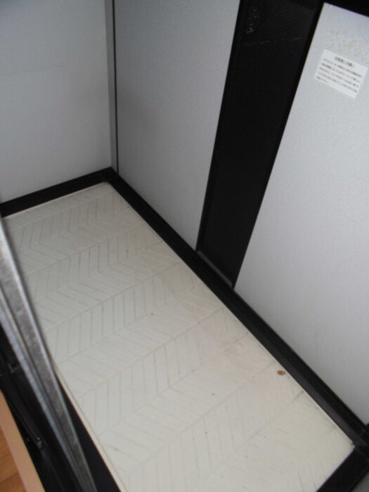 バルコニー　アーバンフラッツ