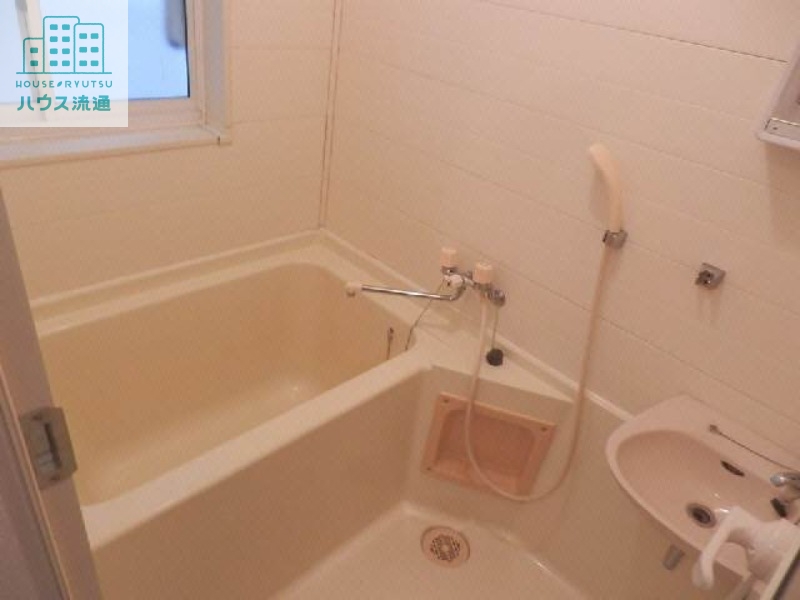 バス・シャワールーム　※別号室の写真です