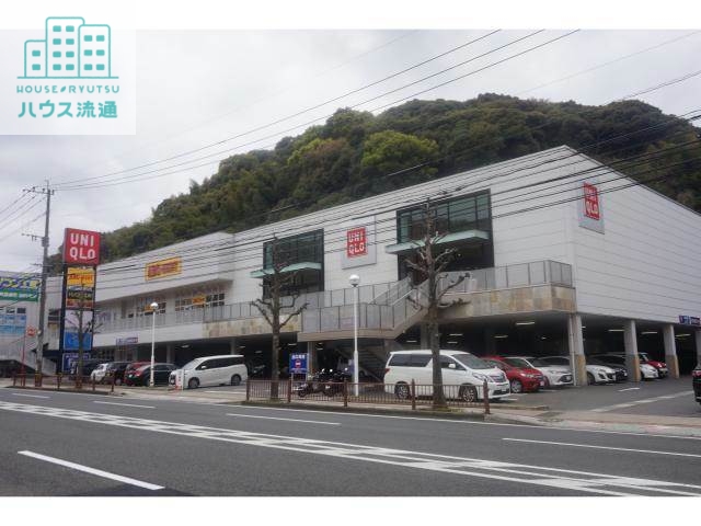 ショッピングセンター　ユニクロケイズタウン長崎時津店（ショッピングセンター）まで1004m