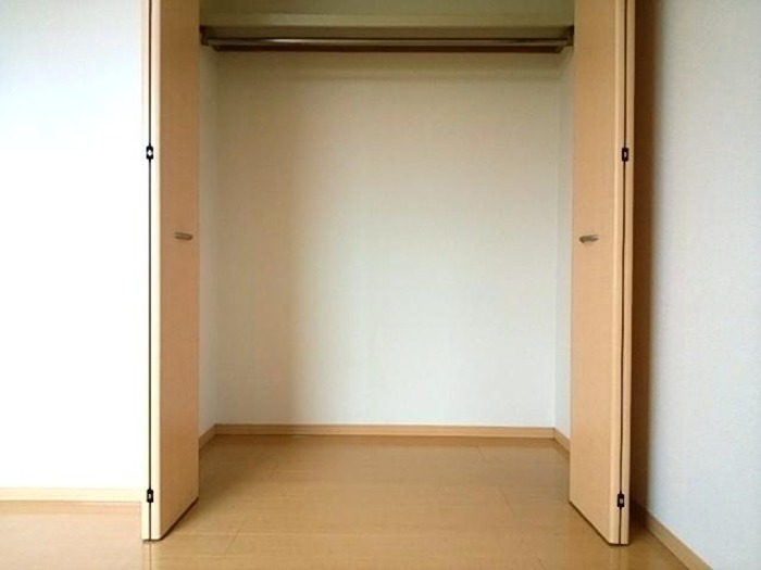 収納　クローゼット