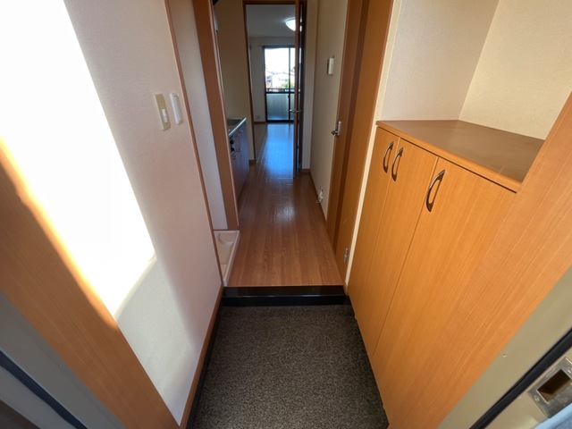 玄関　落ち着いた玄関です