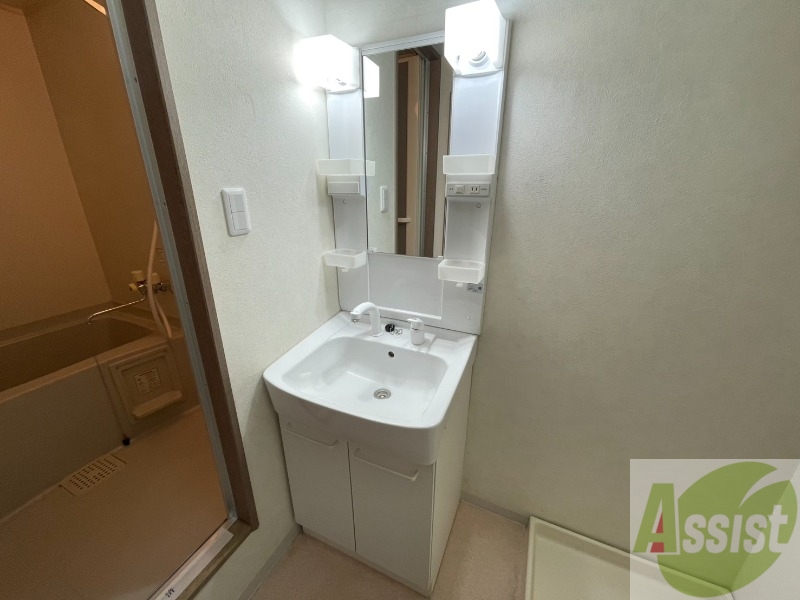 洗面設備　シャンプードレッサーで身支度もラクラクです！