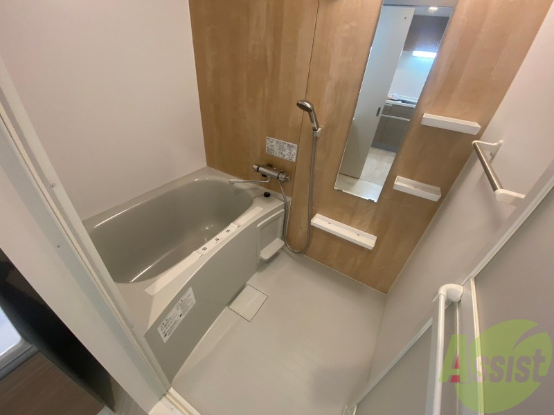 バス・シャワールーム　お風呂です。ゆっくりお風呂につかるのも体に良いですね～