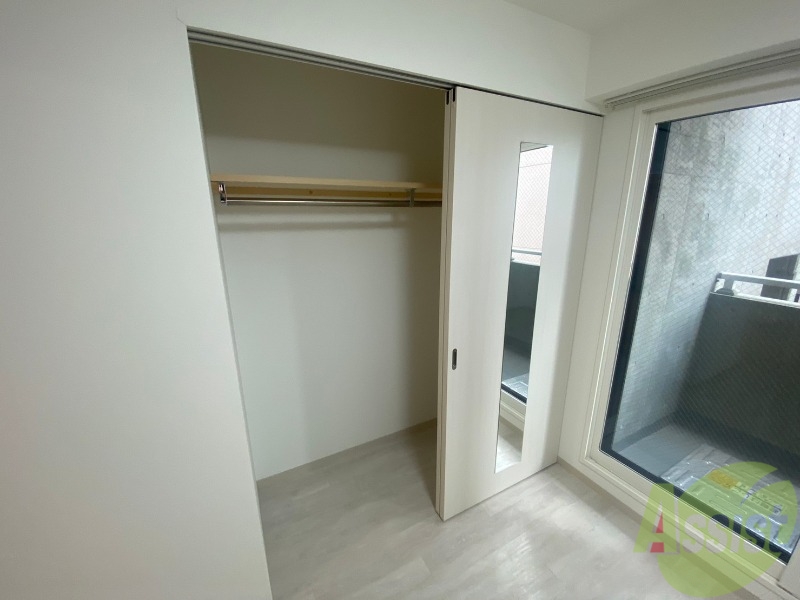 収納　寝室の収納です。部屋がすっきり片付きます。