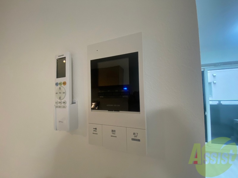 セキュリティ　ＴＶモニター付インターホンです。来客者の顔が見えるので安心！