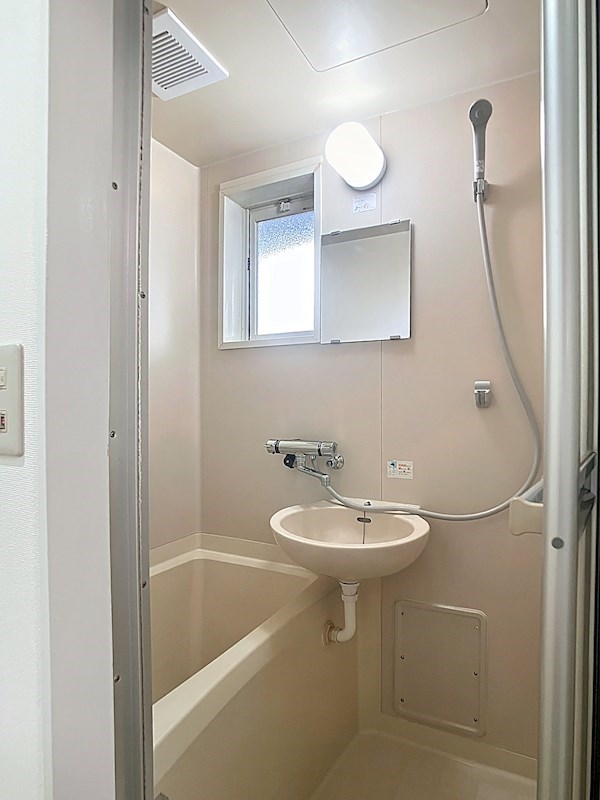 バス・シャワールーム　他部屋参照