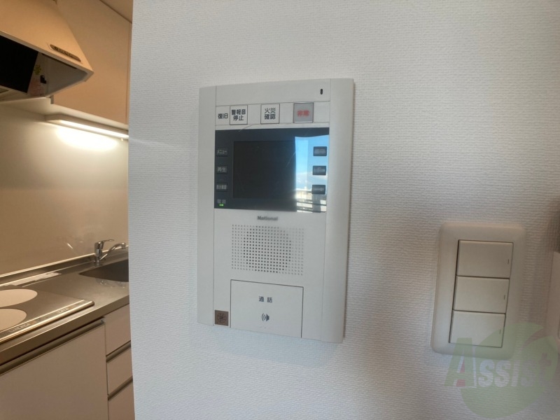 セキュリティ　モニターホンなので来客様の顔が見れます。安心ですね！