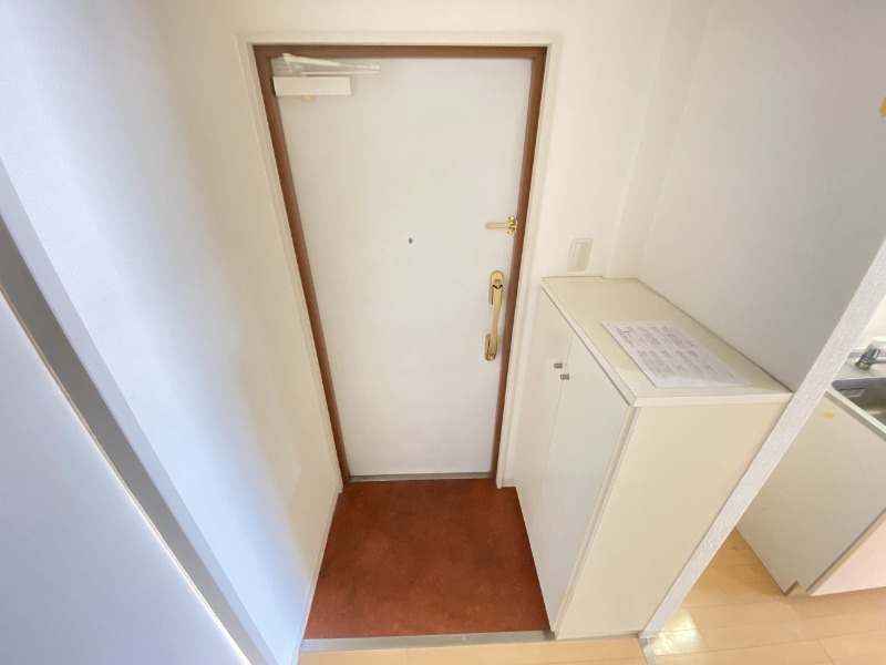 玄関　シューズボックスあり！