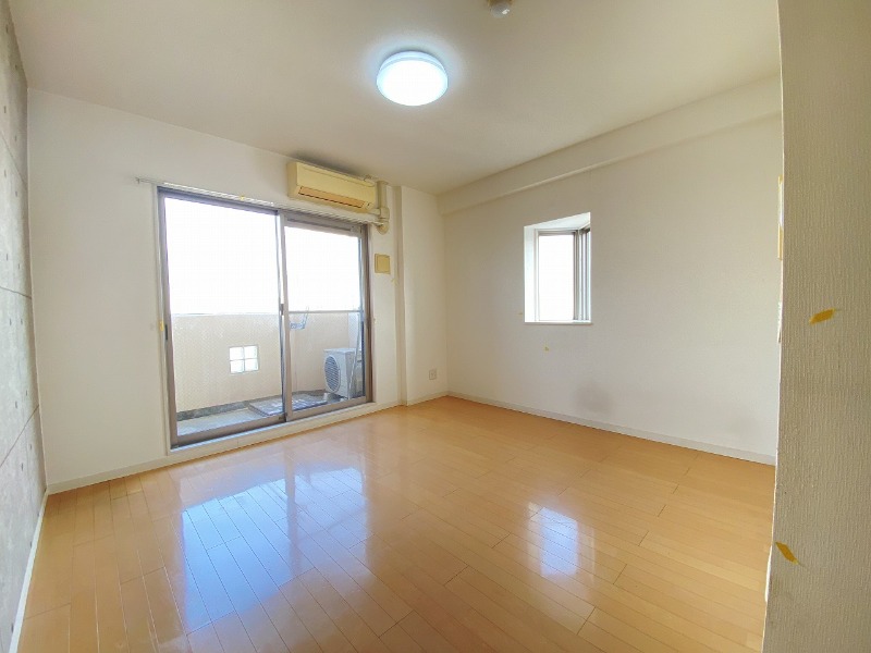 居室・リビング　広々としたリビング！