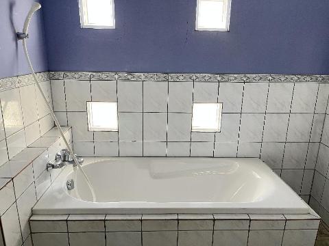 バス・シャワールーム　バス