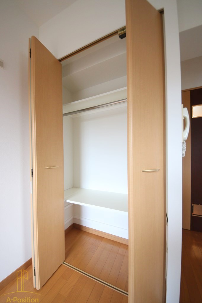 収納　プレサンス大手前パークサイドII